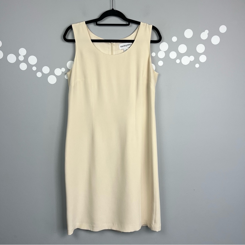 Bloomingdale's 100% Silk Cream Sleeveless Sheath Dress Back Vent Size 12 Vintage